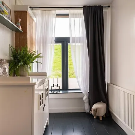 Vakantiehuis Private Characteristic Near The Andijk