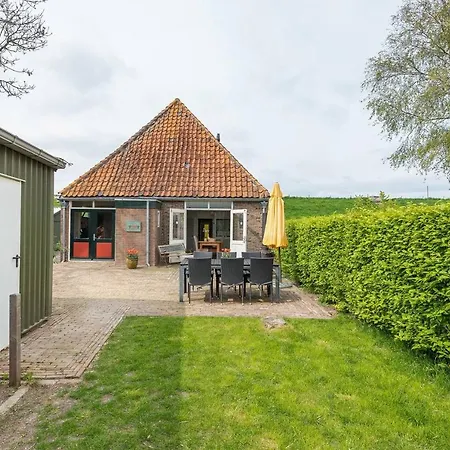 Nyaraló Private Characteristic Near The *