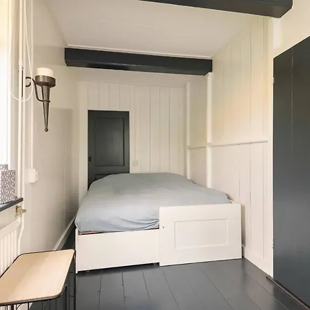 Private Characteristic Near The Andijk