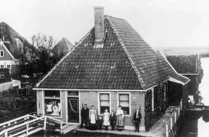 Private Characteristic Near The Andijk